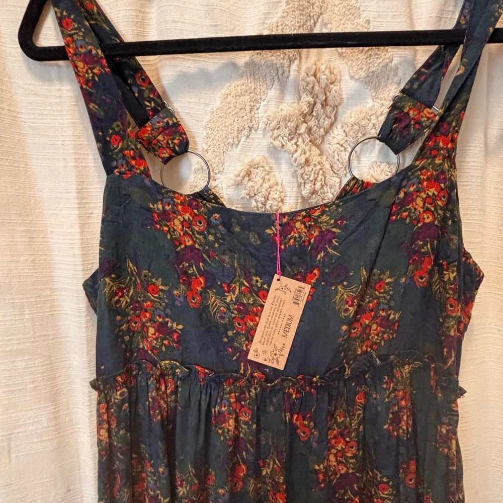 Natural Life Gabi Jumpsuit - Navy Red Feathers - Picture 6 of 6